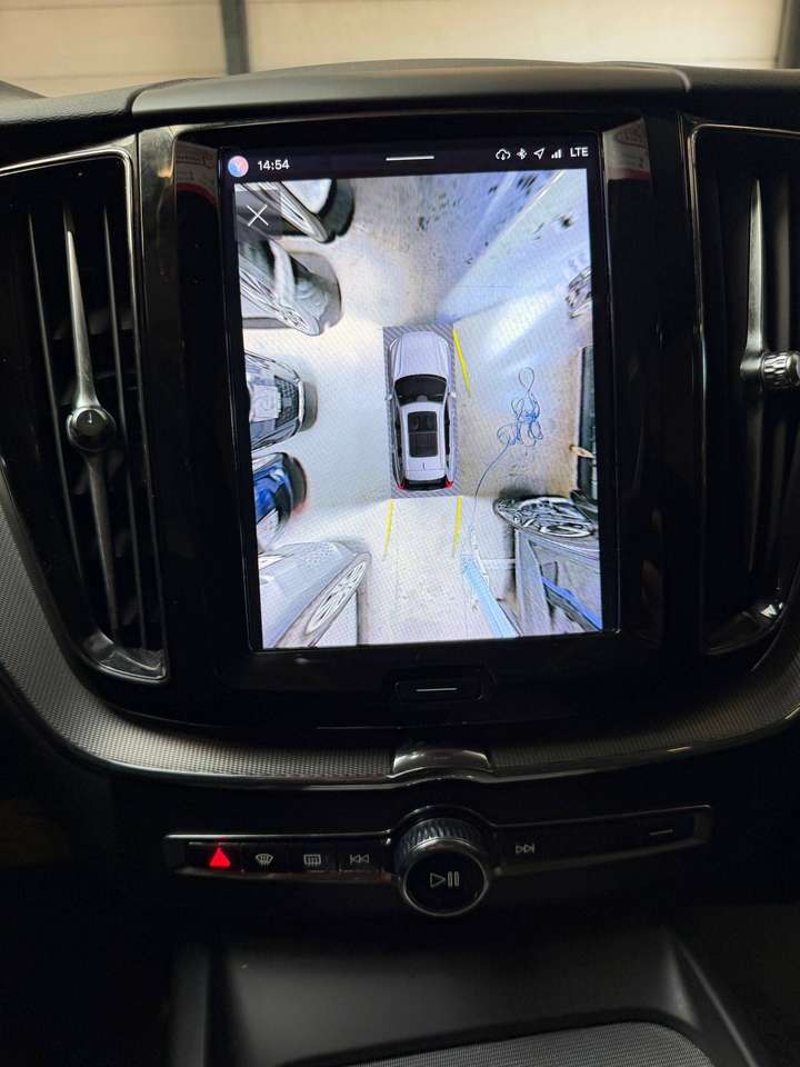 Volvo XC60 XC60 2.0 T8 PHEV AWD Plus Dark (335kW) — foto 15 van 15