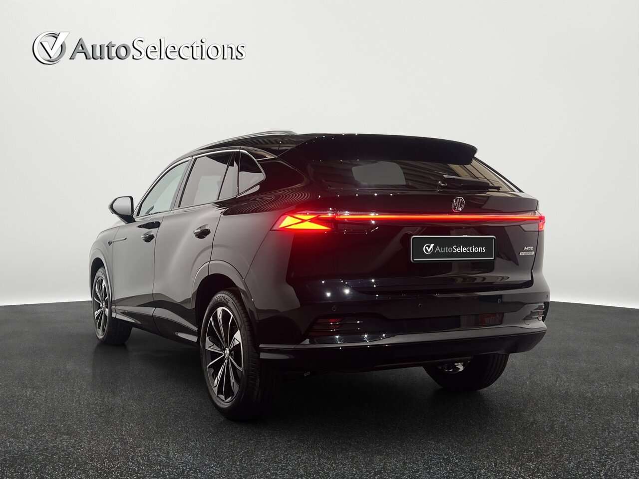 MG HS Hybrid+ 1.5 LEDER/NAVI/LED / 360° — foto 4 van 24