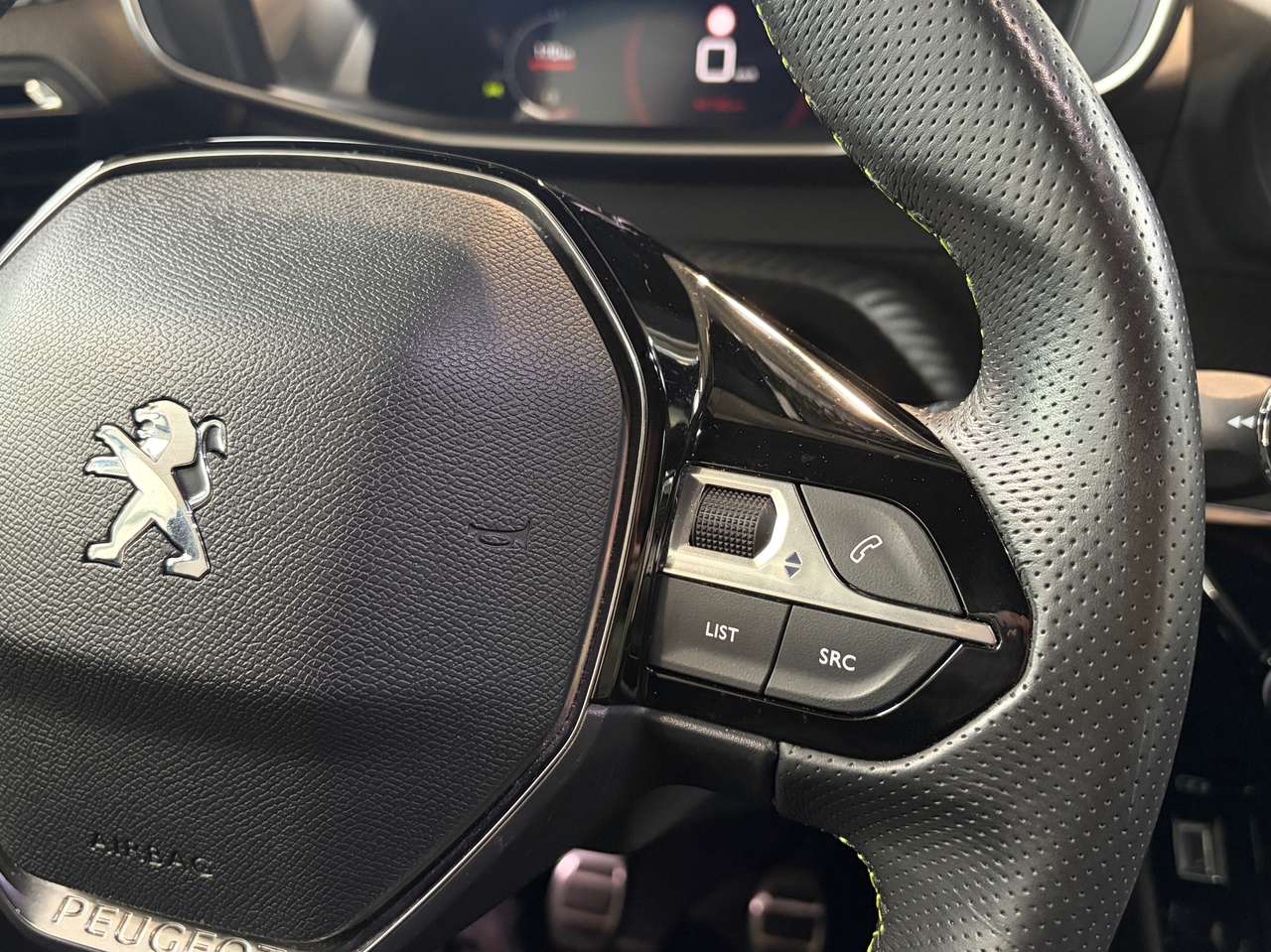 Peugeot 2008 VERKOCHT — foto 18 van 21