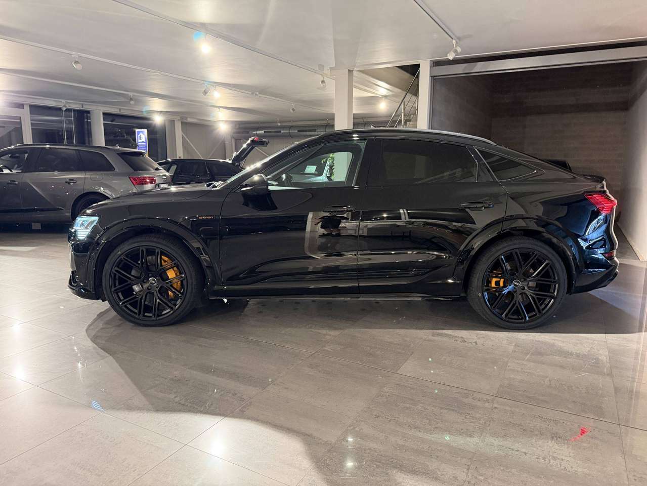 Audi SQ8 e-tron SOLD BIJ GARAGE VRIENS YVES BV!!!! — foto 24 van 25