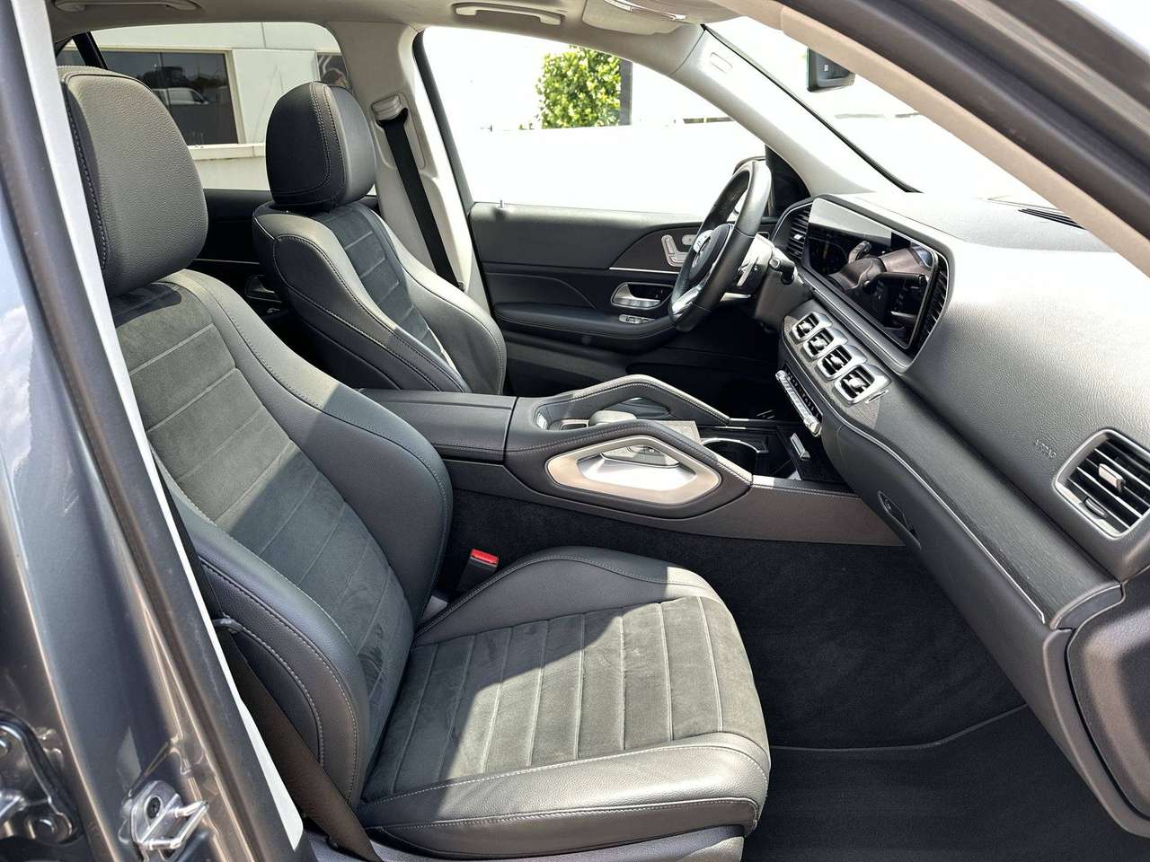 Mercedes-Benz GLE 350 DE AMG Nigtpakket Pano dak Trekhaak — foto 15 van 25