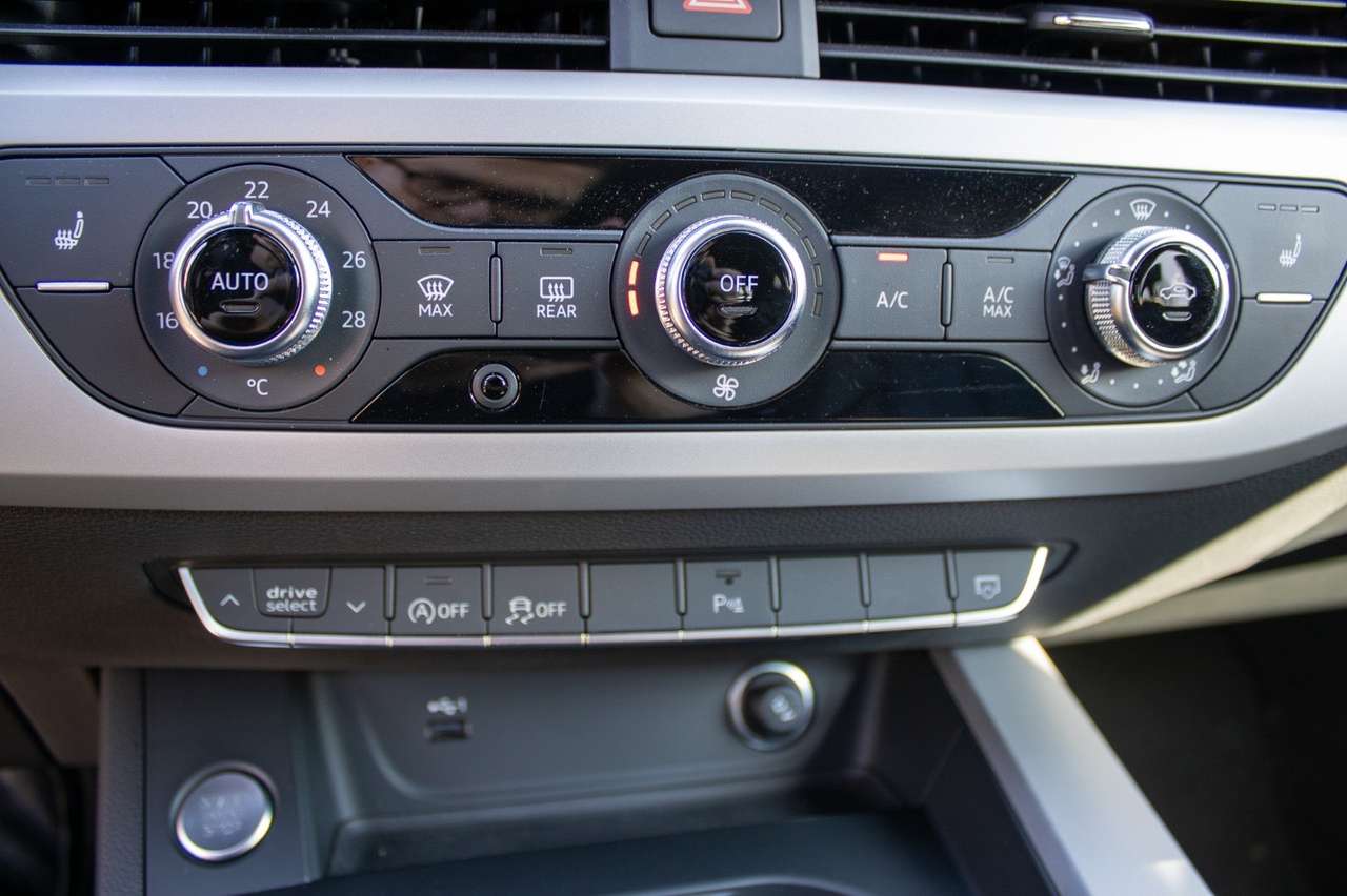 Audi A4 A4 Avant 35 TFSI Business Edition Competition S tronic — foto 7 van 16