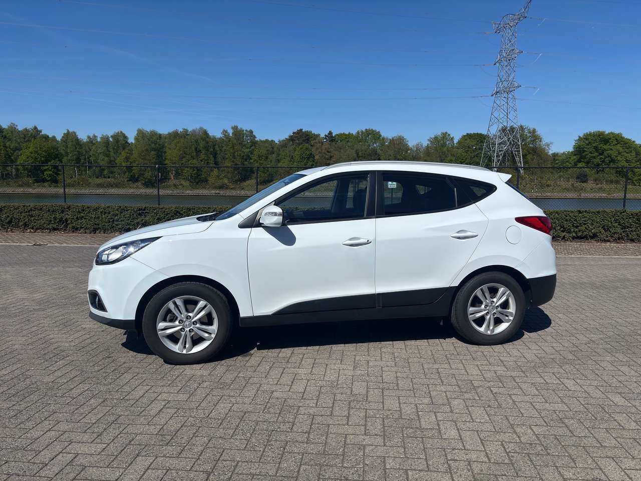 Hyundai iX35 — foto 3 van 15