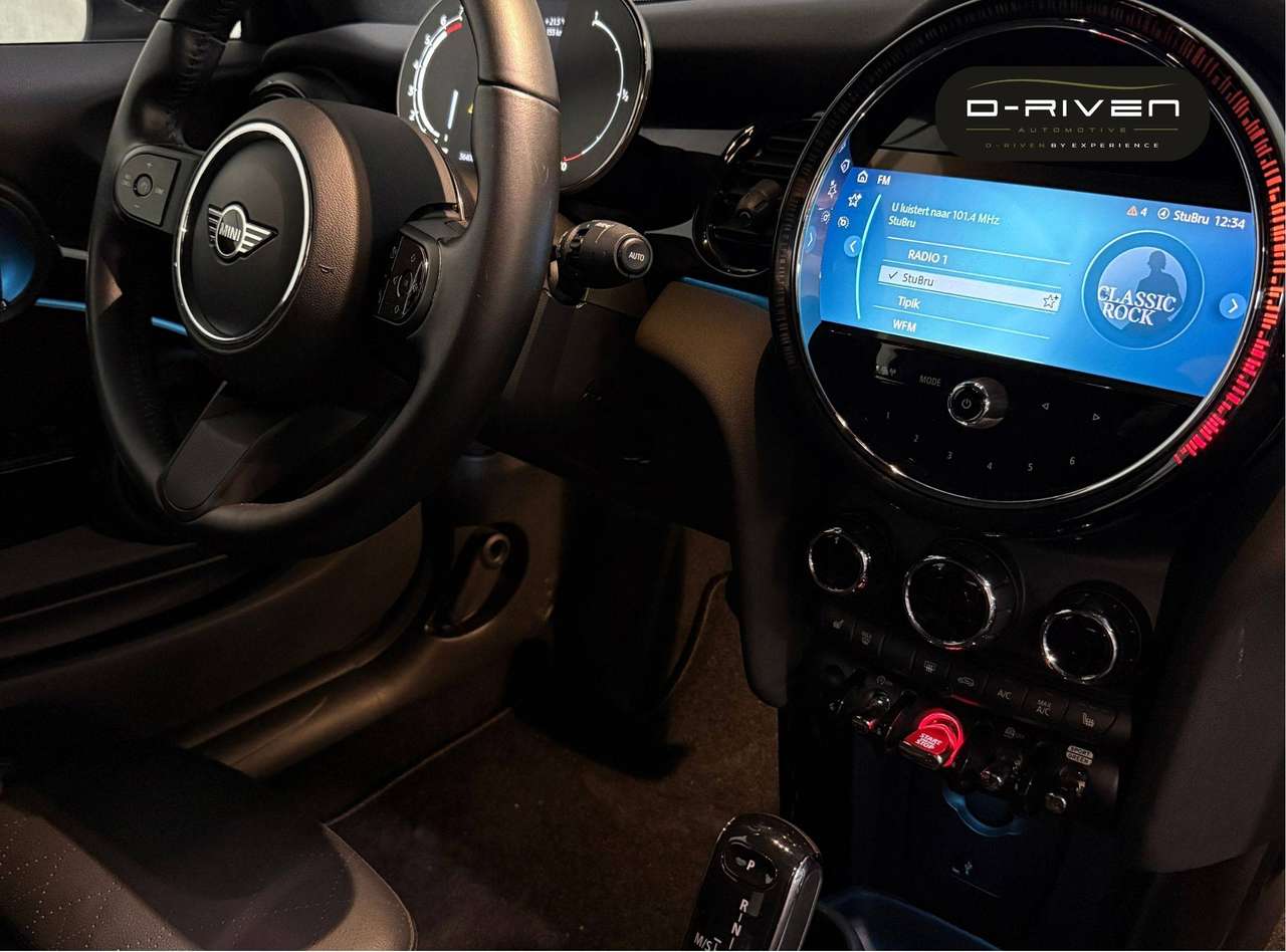 MINI Cooper Cabrio Mini Cabriolet 1.5A Cooper *LEDER*MMI*SPORT*COMFORT* — foto 17 van 25