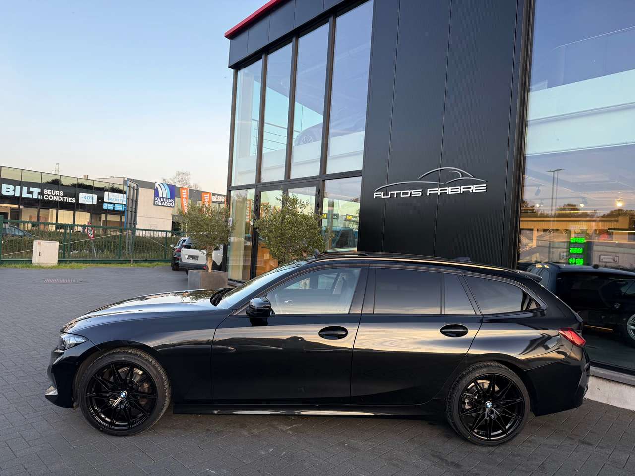 BMW 318 iA Break Sport Panorama Sport seats Led M-Alu 72000km — foto 4 van 19