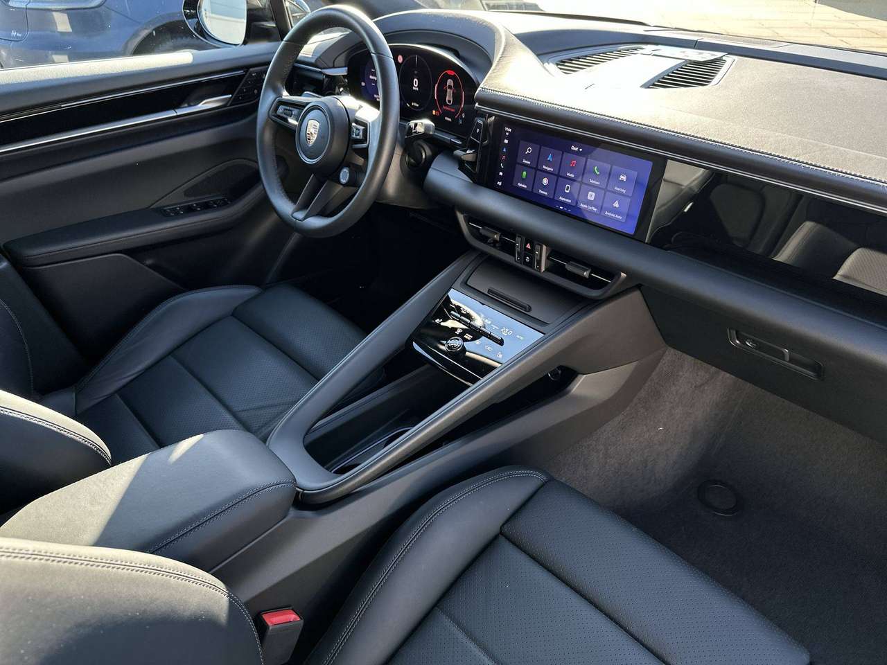Porsche Macan 4ELEK/21"/PANODAK/LUCHTVERING/HEAD UP/LEDER/LED — foto 18 van 19