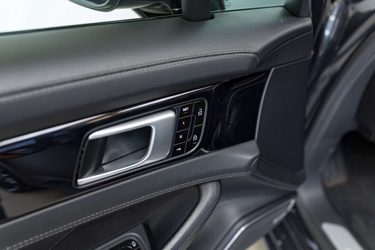 Porsche Panamera 4S SPORT TURISMO|BOSE-SOUNDSYSTEM|360°|PANO|SOFT-CLOSE|HEATEDSEATS FRONT&REAR|ACC|LA| — foto 23 van 25