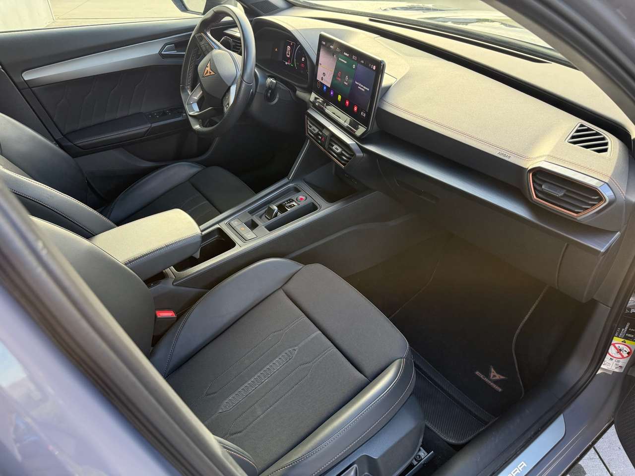 CUPRA Formentor Formentor e-Hybrid 1.4 DSG / Keyless / Travel Assist / ACC / Lane Assist / Ambiance / CarSwap — foto 5 van 19