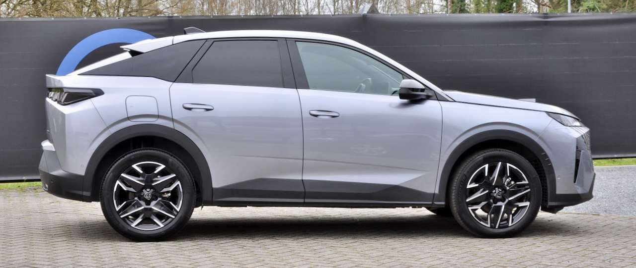 Peugeot 3008 ALLURE DISTRIBUTIEKETTING CARPLAY 360°CAM KEYLESS — foto 2 van 18