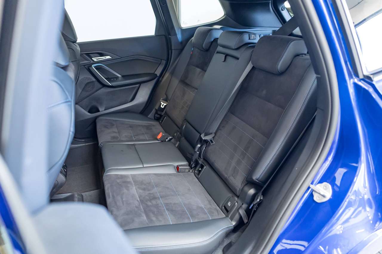 BMW X1 sDrive18i|M-SPORT|PANO|KEYLESS|ADAPTIVE LED|CAMERA|STOELVER.|CC|LA|GARANTIE| — foto 15 van 25