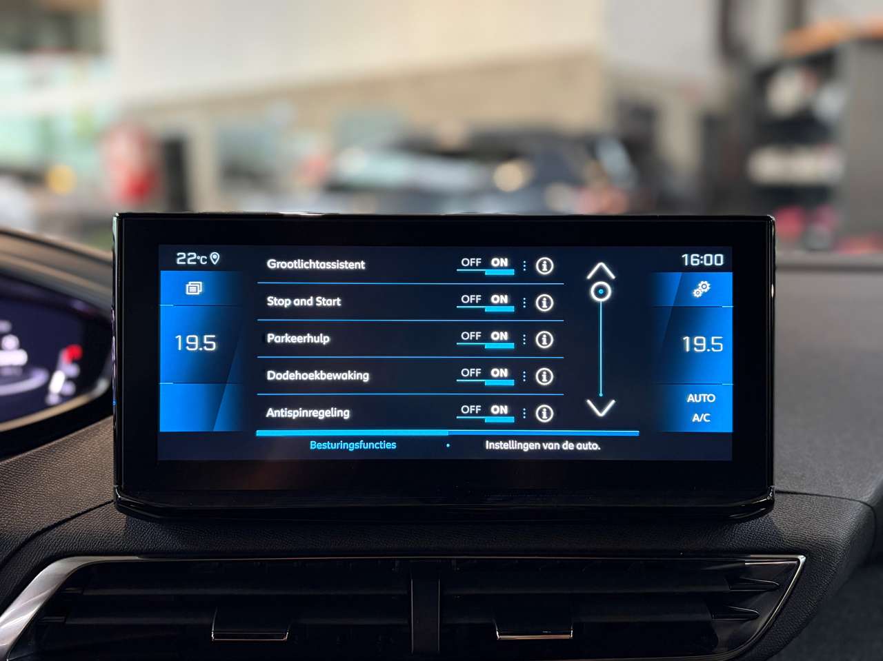 Peugeot 5008 Allure Pack | Apple Carplay | Camera | ... — foto 17 van 22