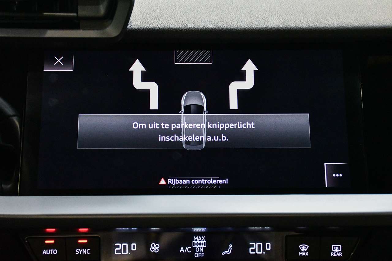 Audi A3 A3 30 TFSI Sedan advanced - NAVI / SMARTLINK / ACC — foto 13 van 19