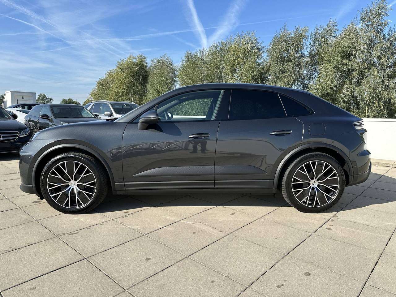 Porsche Macan ELECTRIC  Pano Dak Lederpakket 21" Bose — foto 3 van 19