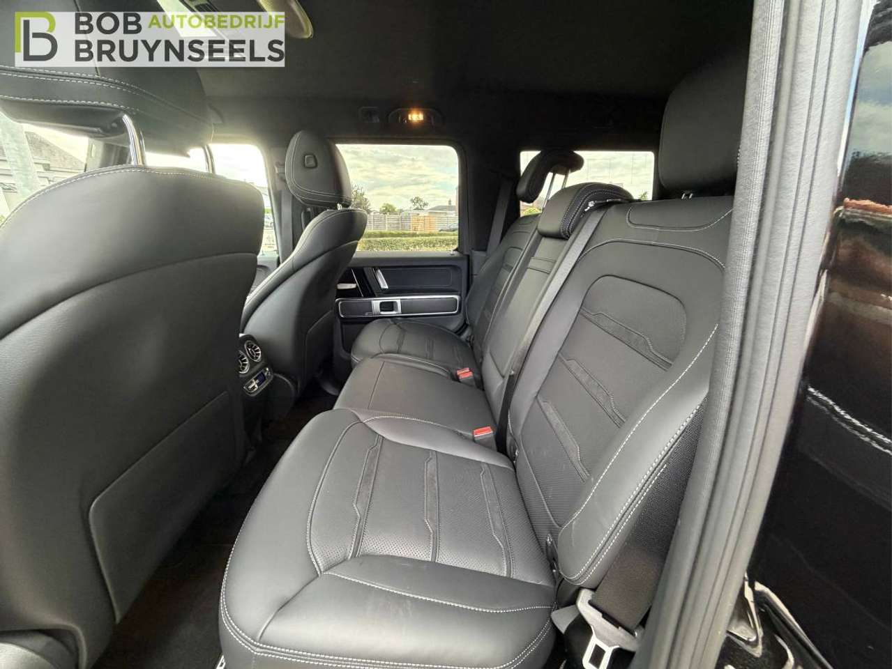 Mercedes-Benz G 63 AMG Nightpakket Plus – Schuifdak – Standverwarming – Trekhaak – 360° – Distronic — foto 16 van 25