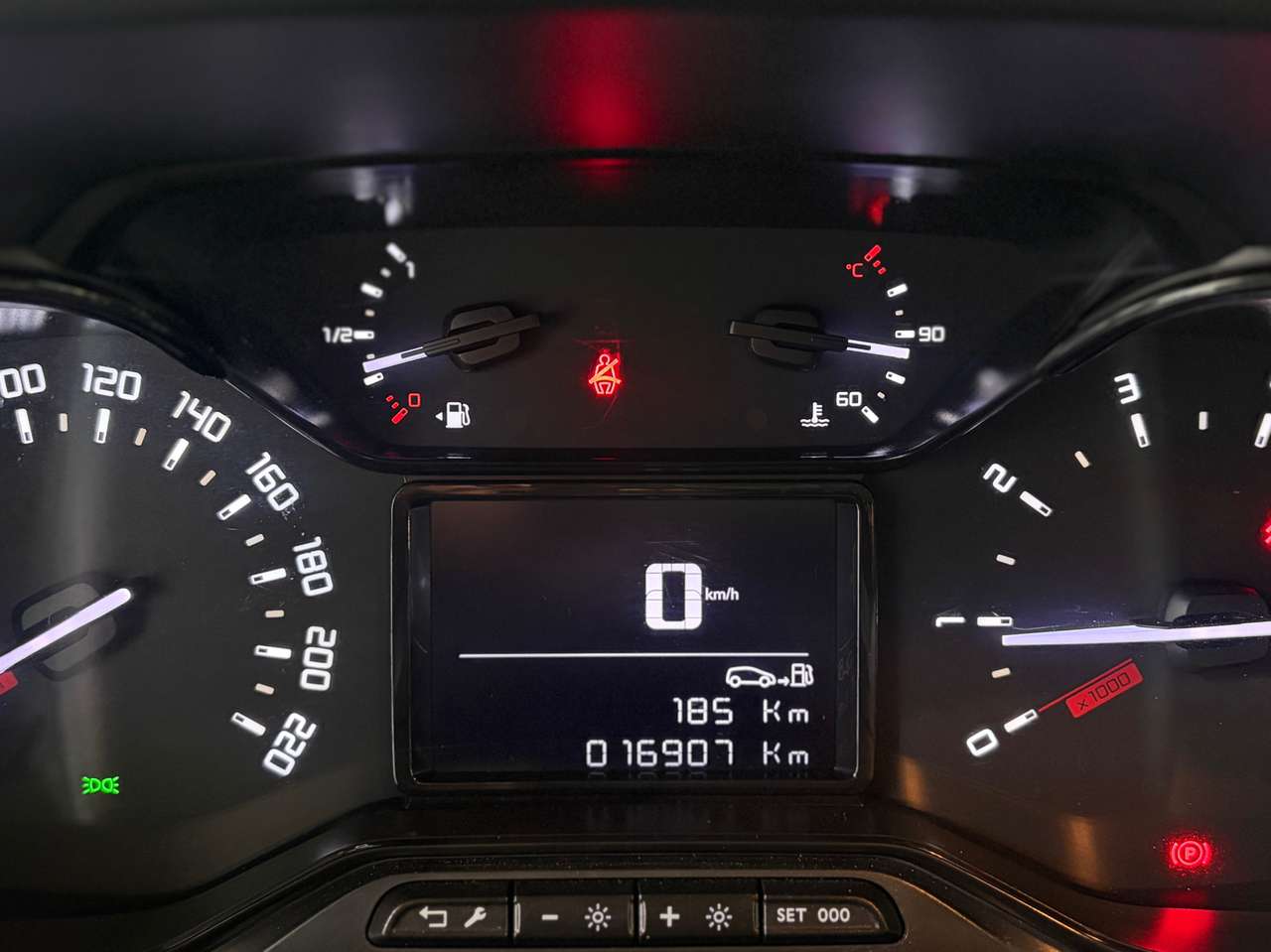 Citroen Berlingo 1.2 PureTech M Light Control S/S — foto 18 van 18