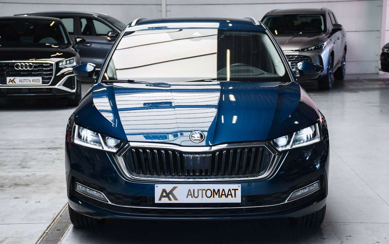 Skoda Octavia Octavia SW 1.0 TSI eTec MHEV DSG - NAVIGATIE / CAMERA / SMARTLINK / ACC / PDC — foto 4 van 20