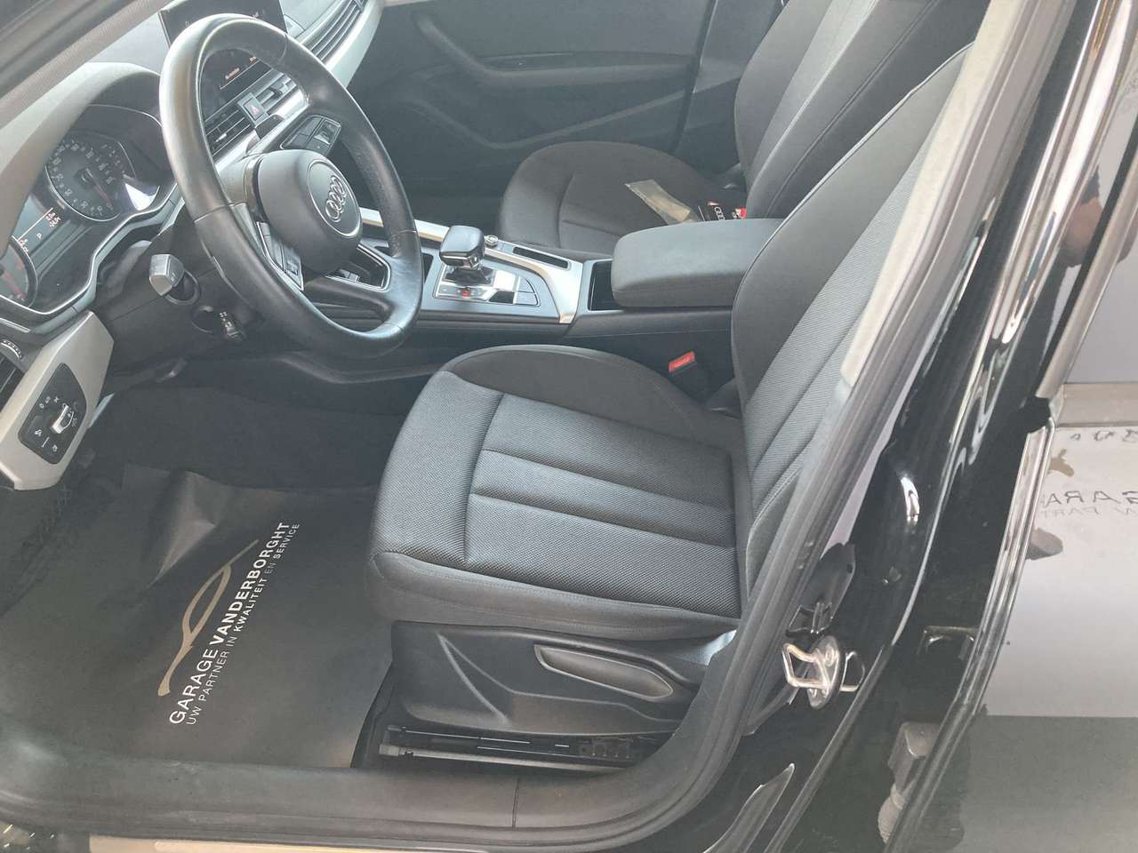 Audi A4 AVANT  35 TFSI MHEV AUTOMAAT 49000KM!!! — foto 10 van 20