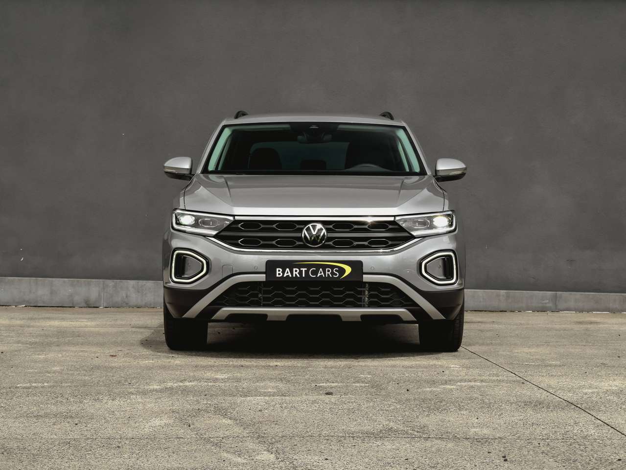 Volkswagen T-Roc T-Roc 1.5 TSI AUTOMAAT MET ZEER VEEL OPTIES — foto 2 van 25