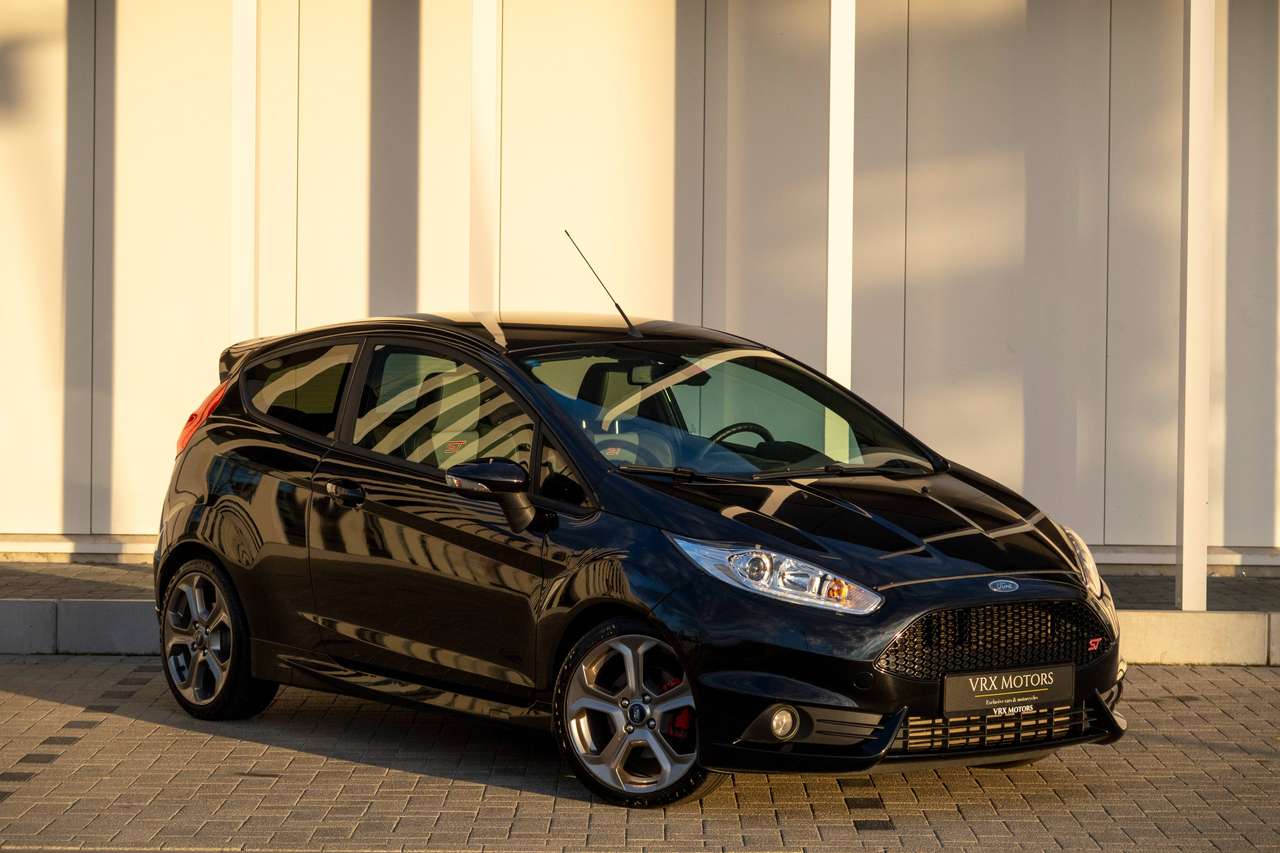 Ford Fiesta Ford Fiesta ST 182 pk / slechts 41k km / Leder Recaro / 1j Garantie — foto 5 van 19