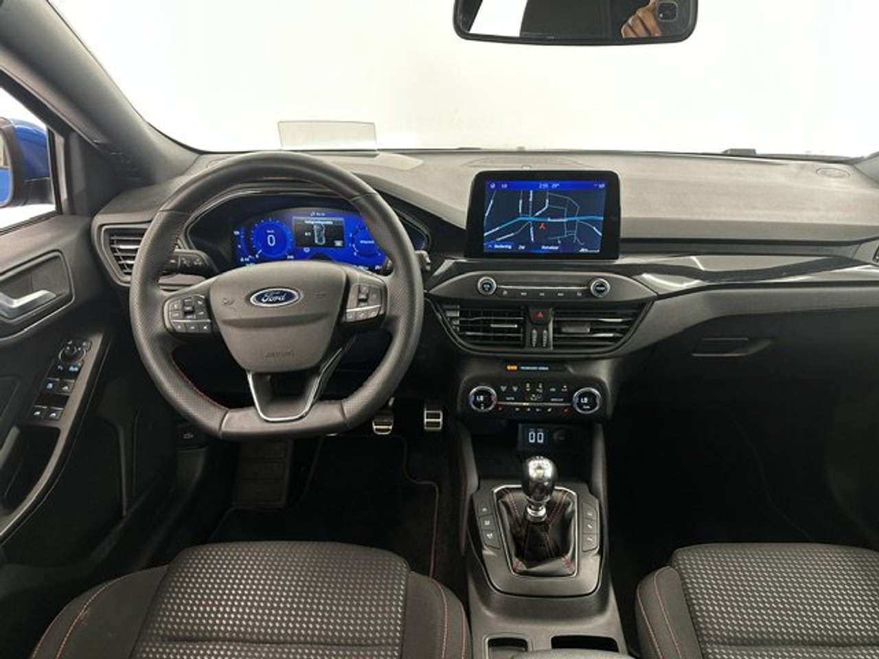Ford Focus ST-LINE X 155PK BENZINE+OPEN DAK-SLECHTS 28000KM!!! — foto 6 van 17