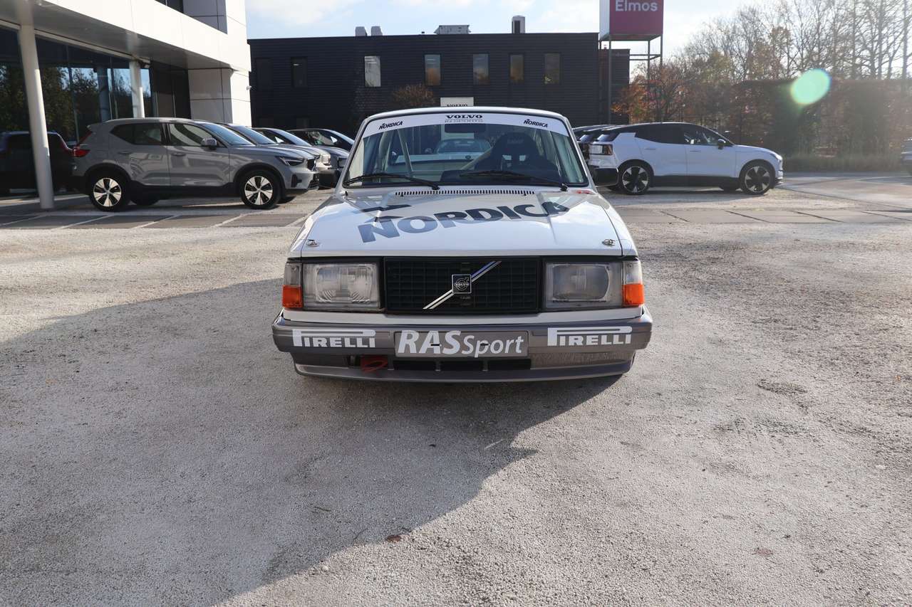 Volvo 240 240 Turbo Grp A - Brand new - FIA Homologated — foto 9 van 25