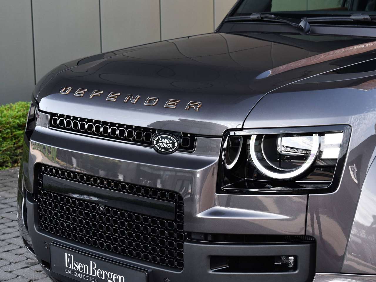 Land Rover Defender 110 P635 OCTA / Charente Grey / Burnt Sienna/Ebony / NIEUW/NEW — foto 5 van 11