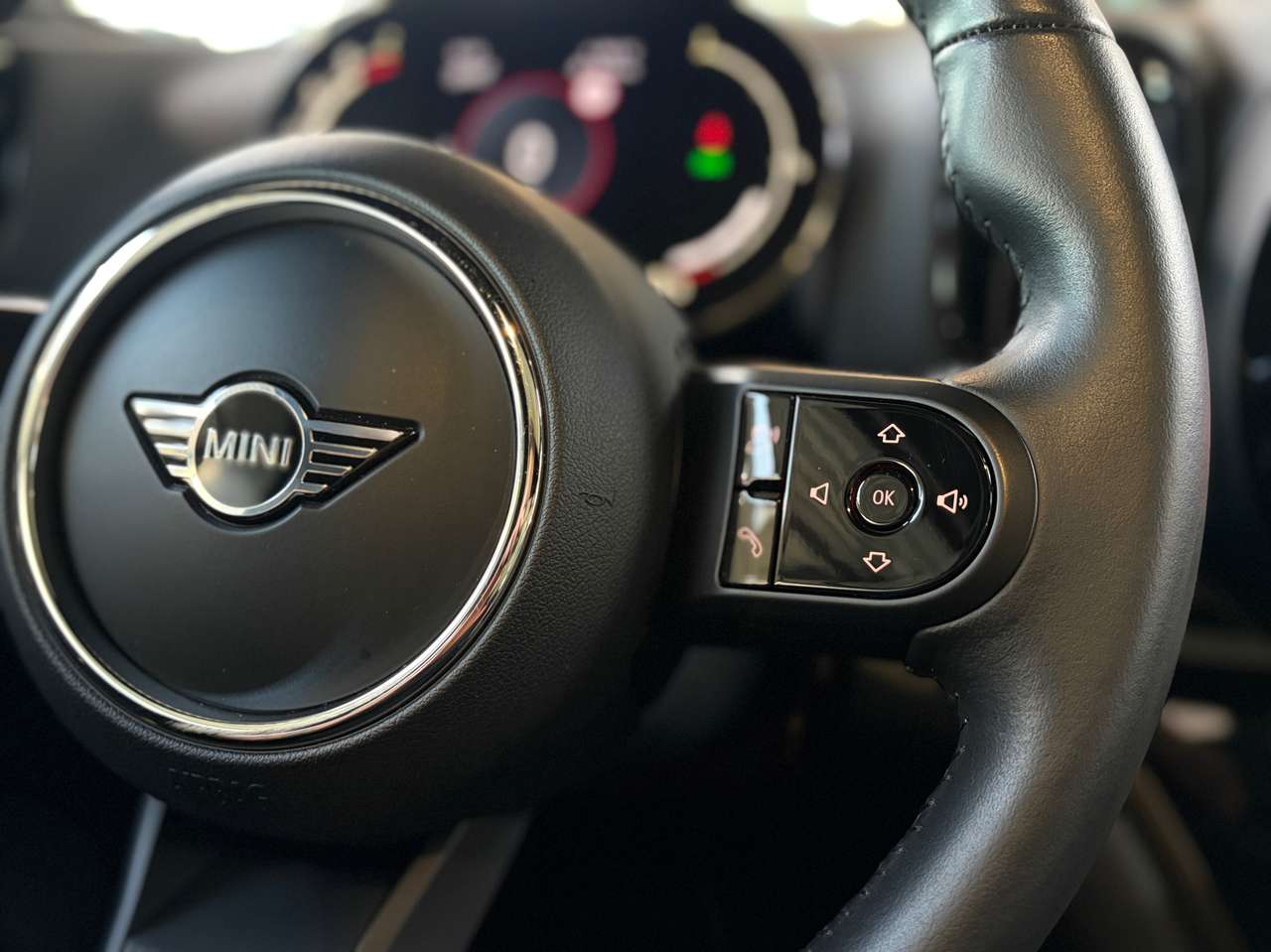 MINI One Countryman 'Northwood Edition' met open dak! — foto 17 van 19