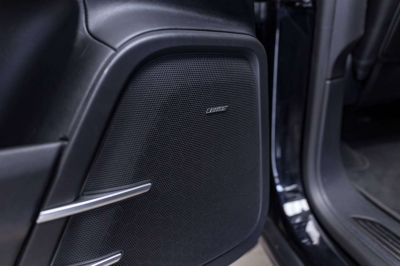 Porsche Cayenne PLATINUM EDITION|LUCHTGEVEERD|BOSE SOUND SYSTEM|PANO|CAMERA|WEGKLAPBARE TREKHAAK|SPORTCHRONO|LA|CC| — foto 13 van 25