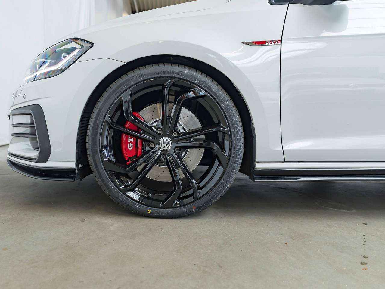 Volkswagen Golf GTI TCR|PANO|ALCANTARA|CAMERA|KEYLESS|ACC|LA|ZETELVERW.|GARANTIE| — foto 11 van 25