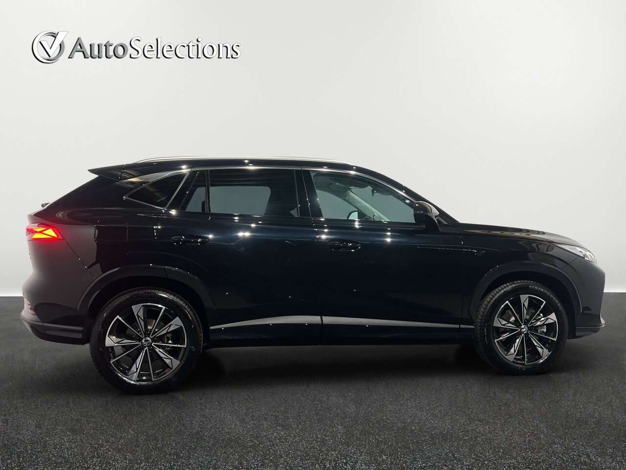MG HS Hybrid+ 1.5 LEDER/NAVI/LED / 360° — foto 5 van 24