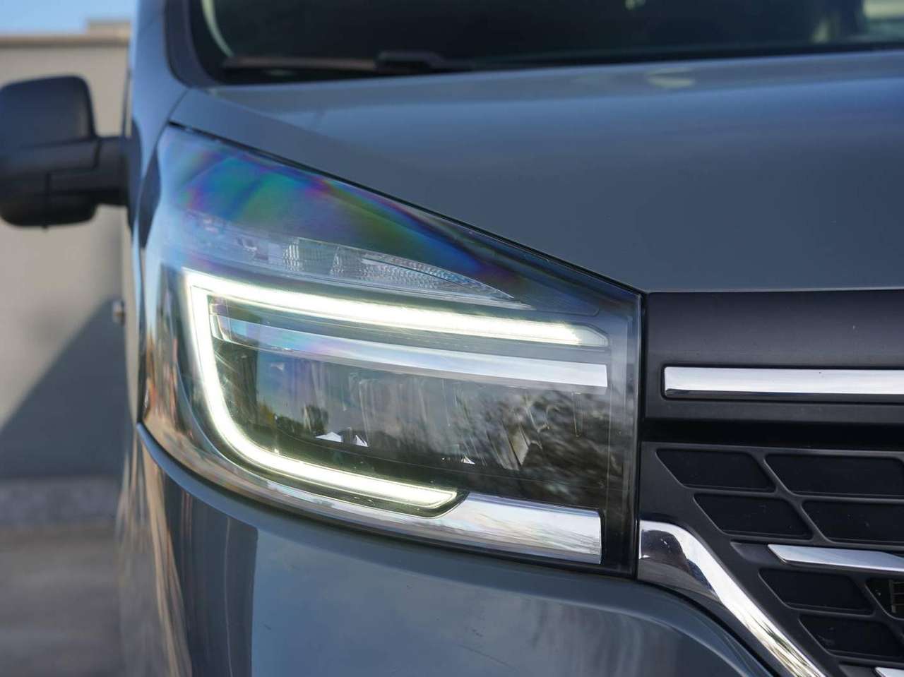 Renault Trafic 2.0 dCi 29 6 plaatsen lichte vracht — foto 9 van 25