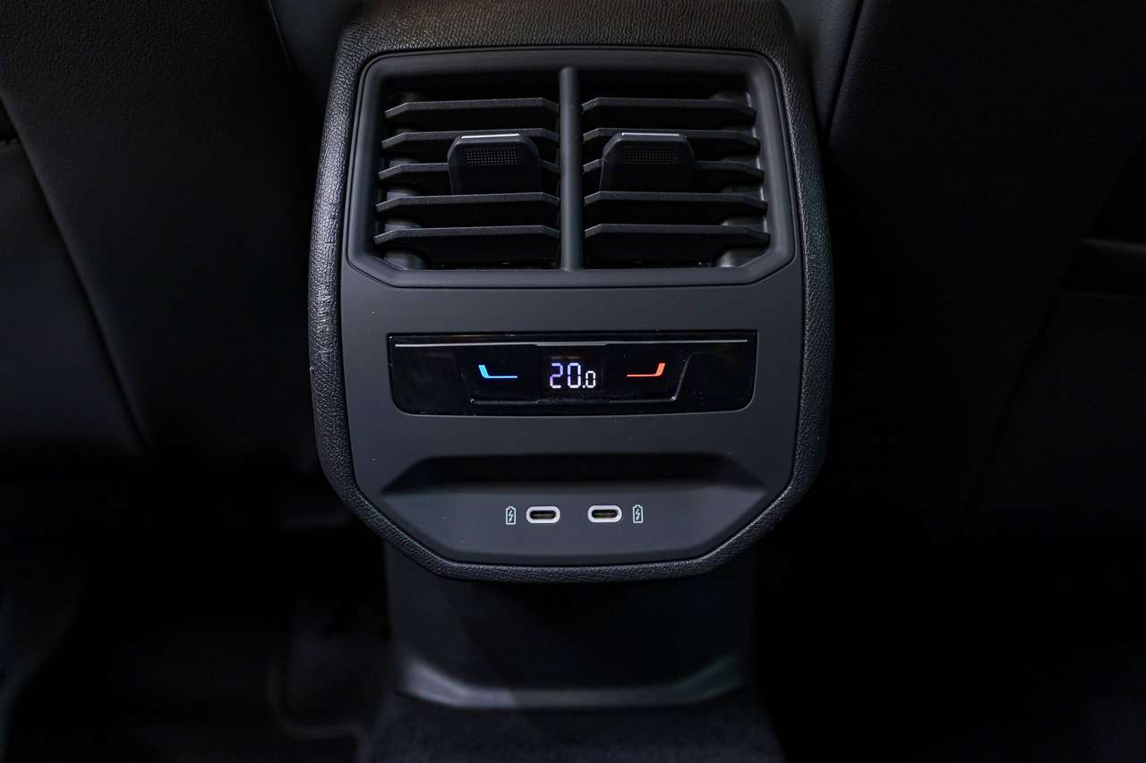 CUPRA Formentor GARANTIE|PHEV|PANO|SFEERVERL.|ZETELVERW.|KEYLESS|ACC|LA|CAMERA| — foto 15 van 25