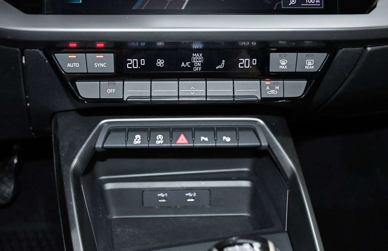 Audi A3 A3 30 TFSI Sedan advanced - NAVI / SMARTLINK / ACC — foto 14 van 19