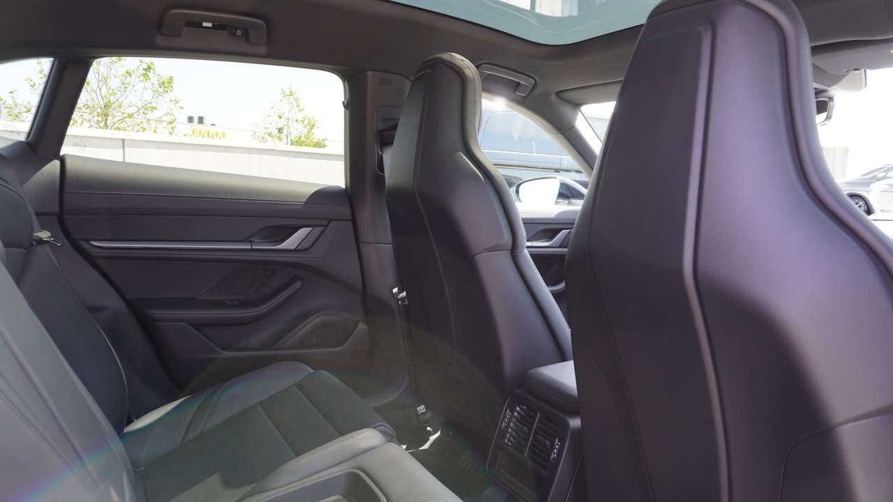 Porsche Taycan 4 CT/-10%!!/21"/LEDER/MEMO/PPBatt+/PASM/LUCHT — foto 14 van 16