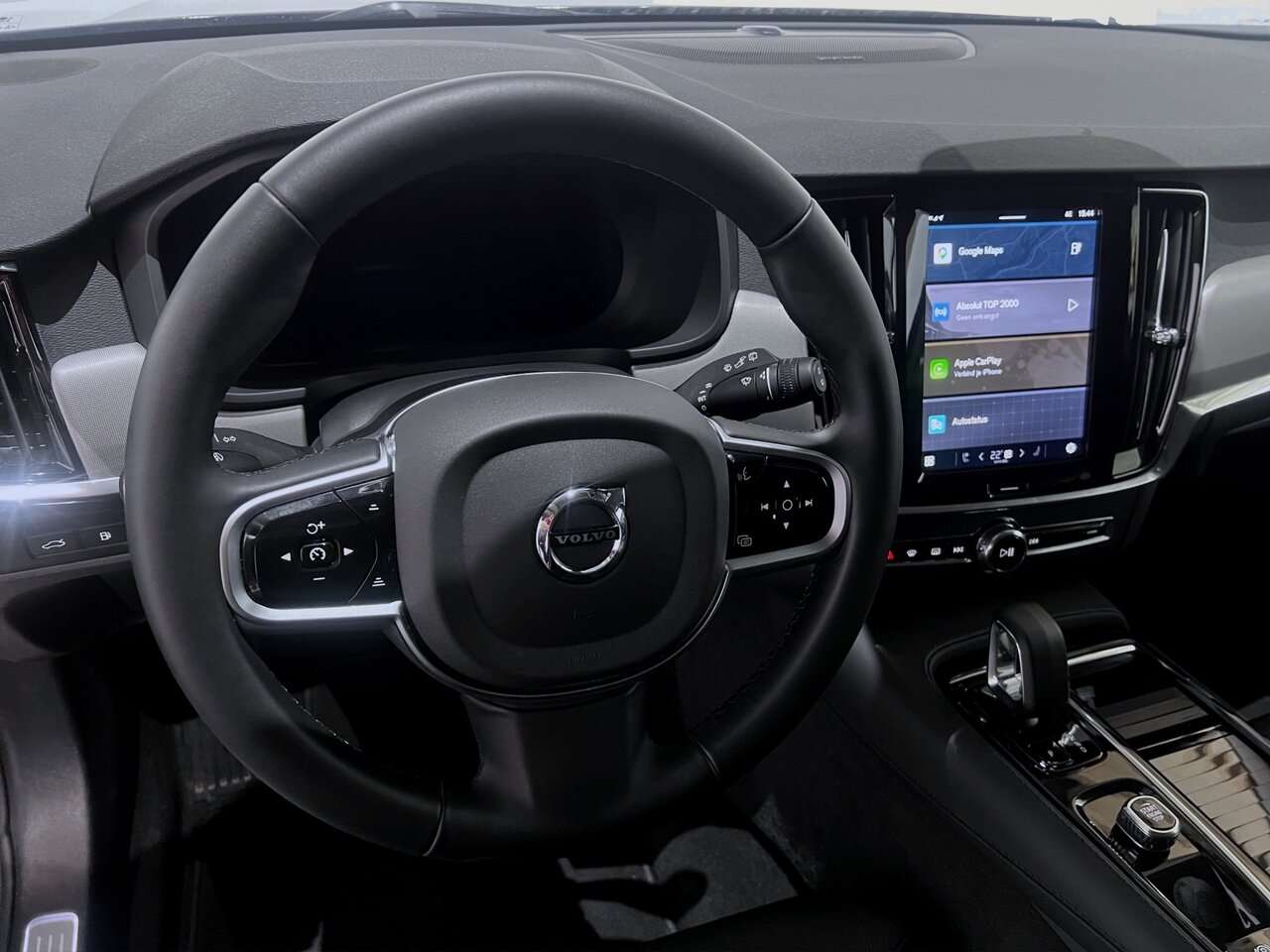 Volvo V90 T6 AWD Core Bright Harmann Kardon Trekhaak — foto 10 van 19