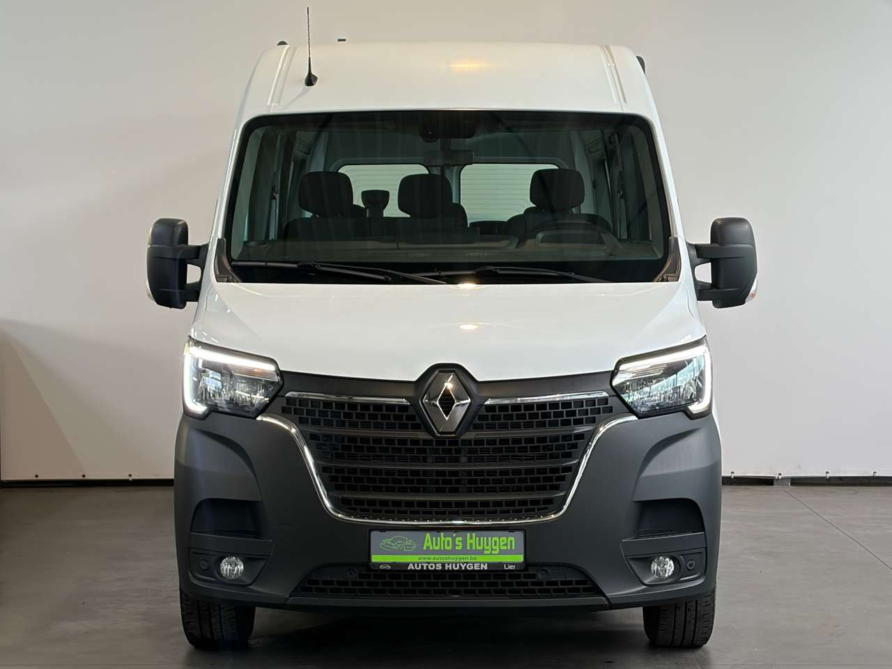Renault Master 2.3 dCi 35 L2H2 met 9 plaatsen — foto 2 van 16