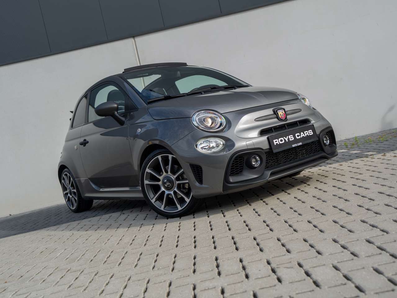 Abarth 595 Turismo 595C NEW CONDITION/BEATS AUDIO/PDC/NAVI/AIRCO/APPCONNECT — foto 3 van 25