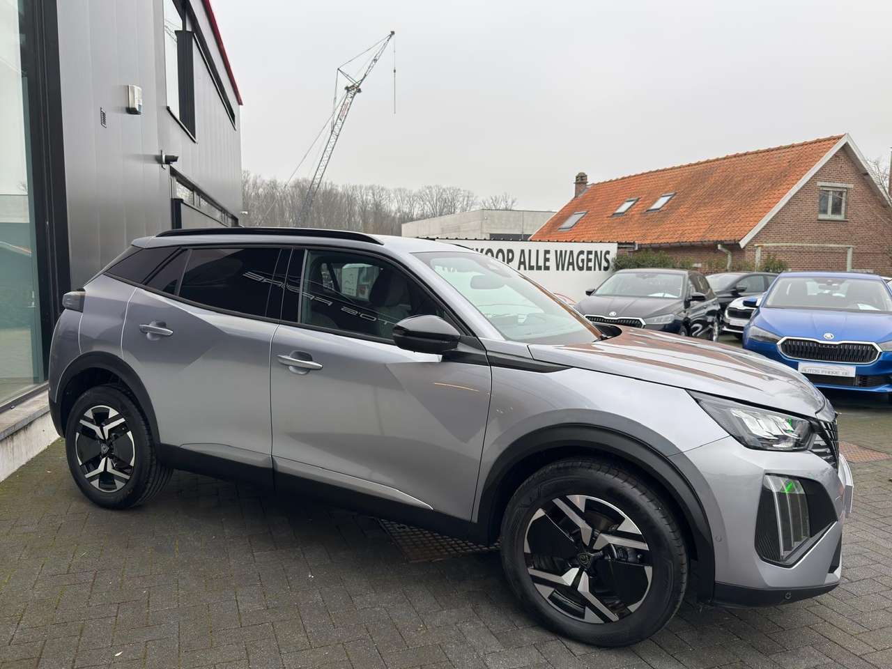 Peugeot 2008 12 Hybride Allure Automaat — foto 4 van 25