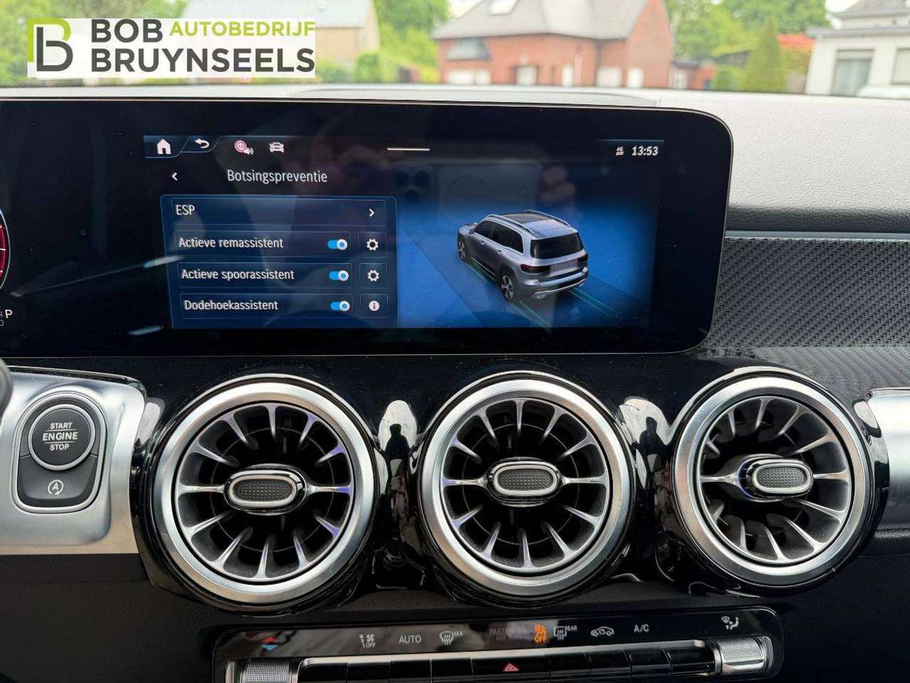 Mercedes-Benz GLB 180 AMG Line | Alpinegrijs | Lifecycle Edition | Nightpakket | Panodak | Camera |Keyless GO — foto 16 van 20