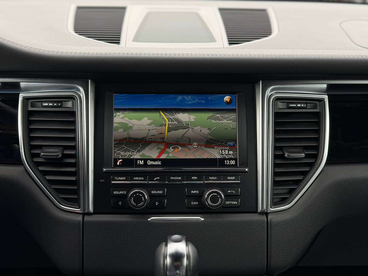 Porsche Macan Macan S 3.0 V6 BI-TURBO PDK CAMERA LEDER — foto 13 van 19