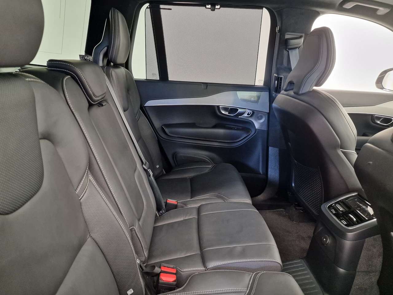 Volvo XC90 ULTIMATE PHEV 7 ZIT-LUCHTVERING-BOWERS & WILKINS — foto 7 van 20