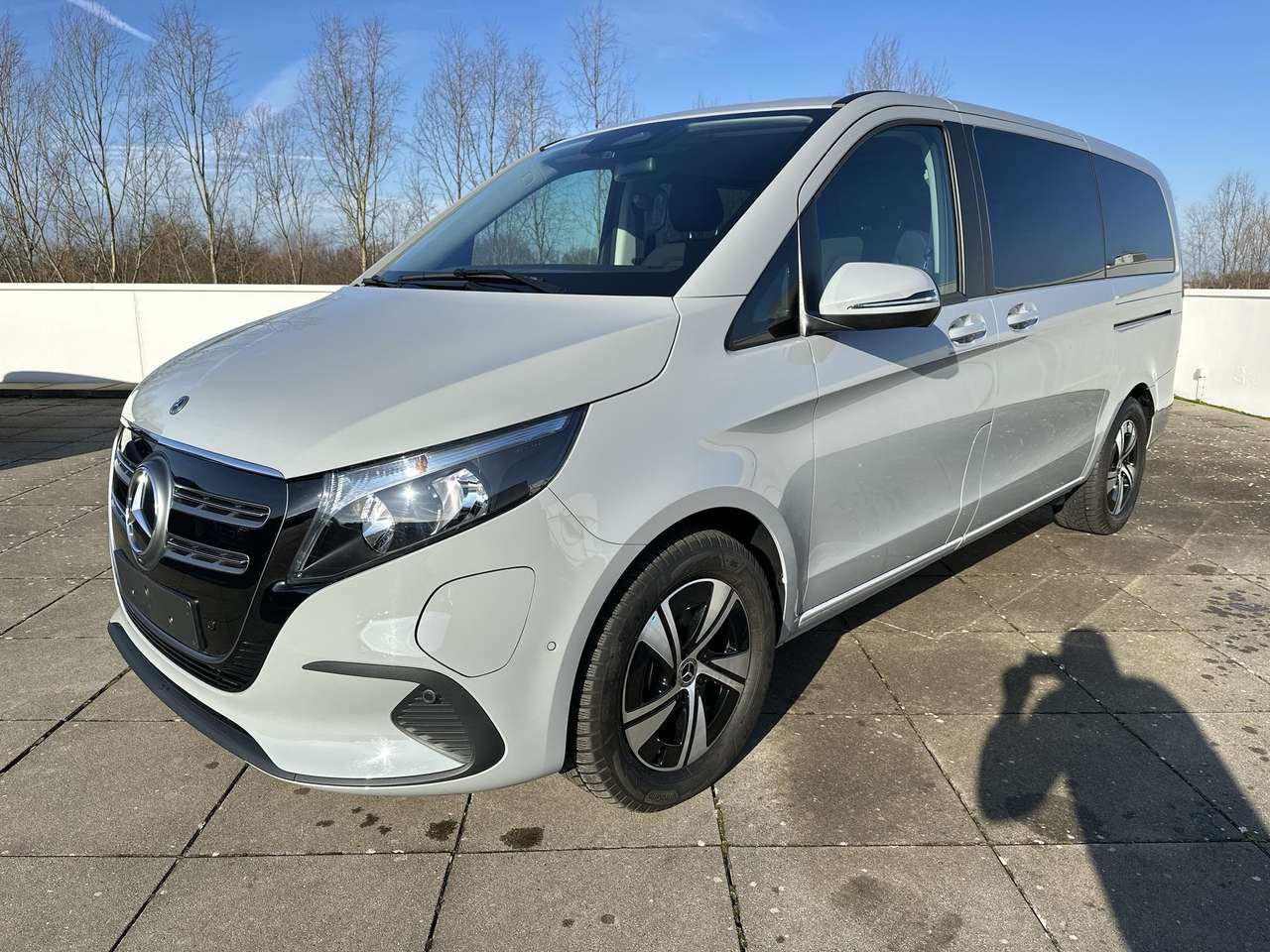 Mercedes-Benz EQV 300 L2  nieuw model Leder navi Distronic Dodehoek Multibeam