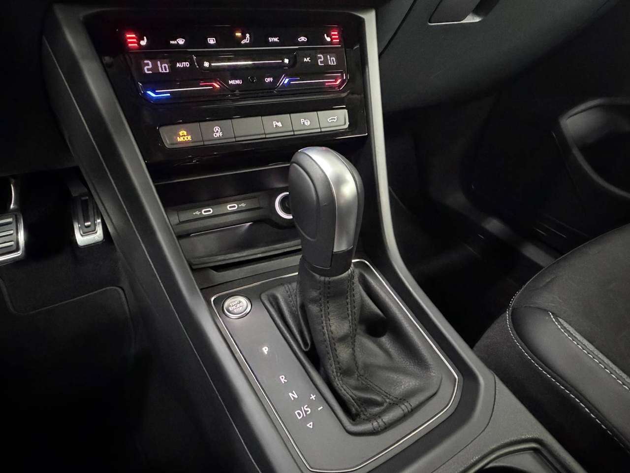 Volkswagen Touran 1.5 TSI DSG 7pl GOAL editie LED*NAVI*CARPLAY*PDC*TREKHAAK*ACC*3ZONE*DAB — foto 20 van 25
