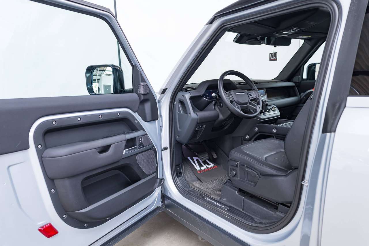 Land Rover Defender MHEV D300 X-Dynamic S|LUCHTVERING|PANO|AWD|360°|ZETEVERW.(v/a)|MINI-FRIDGE|KEYLESS|ACC|LA|GARANTIE| — foto 15 van 25