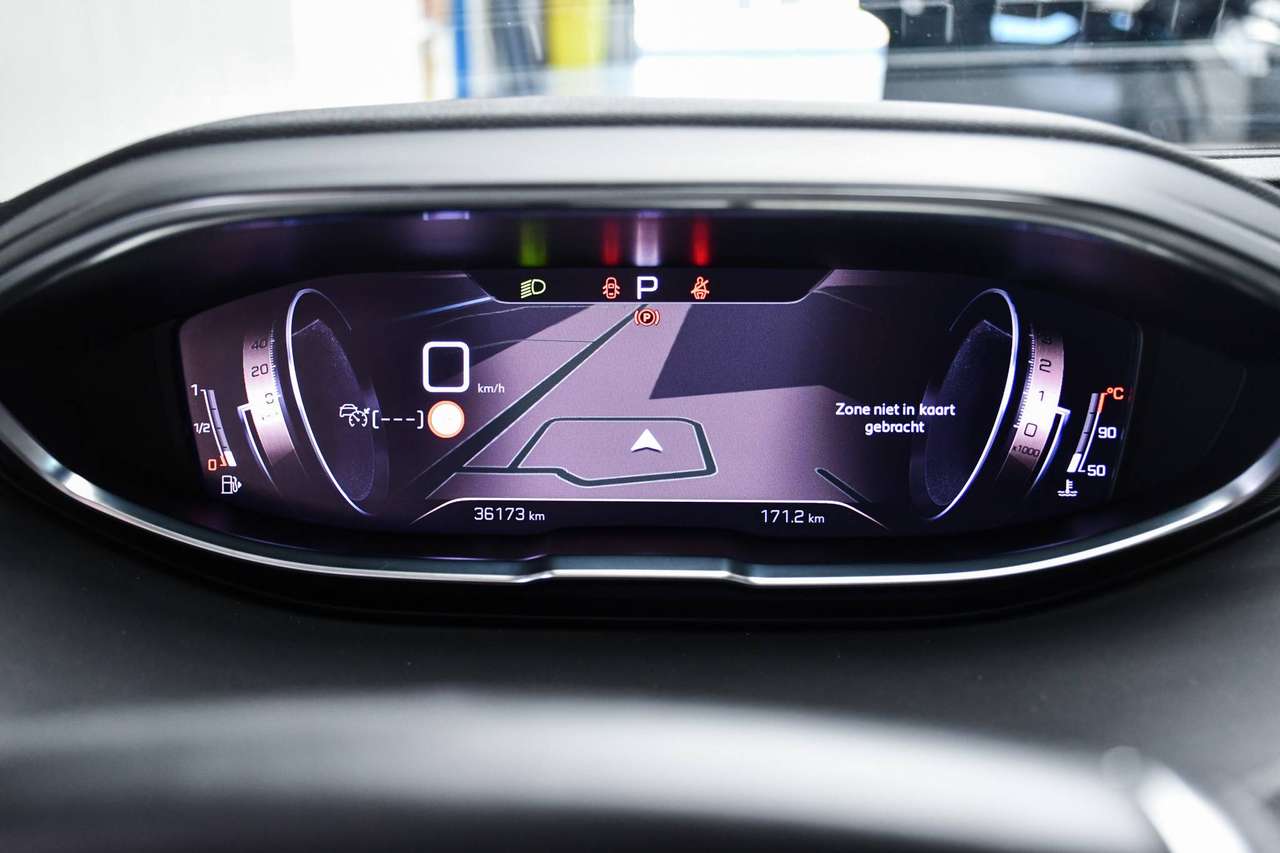 Peugeot 5008 5008 1.2 PureTech GT-Line 7pl Automaat - NAVIGATIE / CAMERA / SMARTLINK / BLIS / ACC — foto 17 van 22