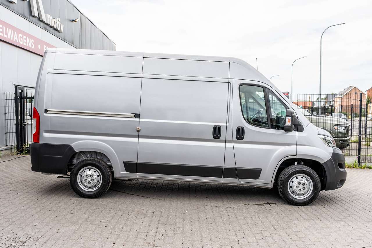 Citroen Jumper 2.2D L2H2 - Camera / Trekhaak — foto 2 van 15