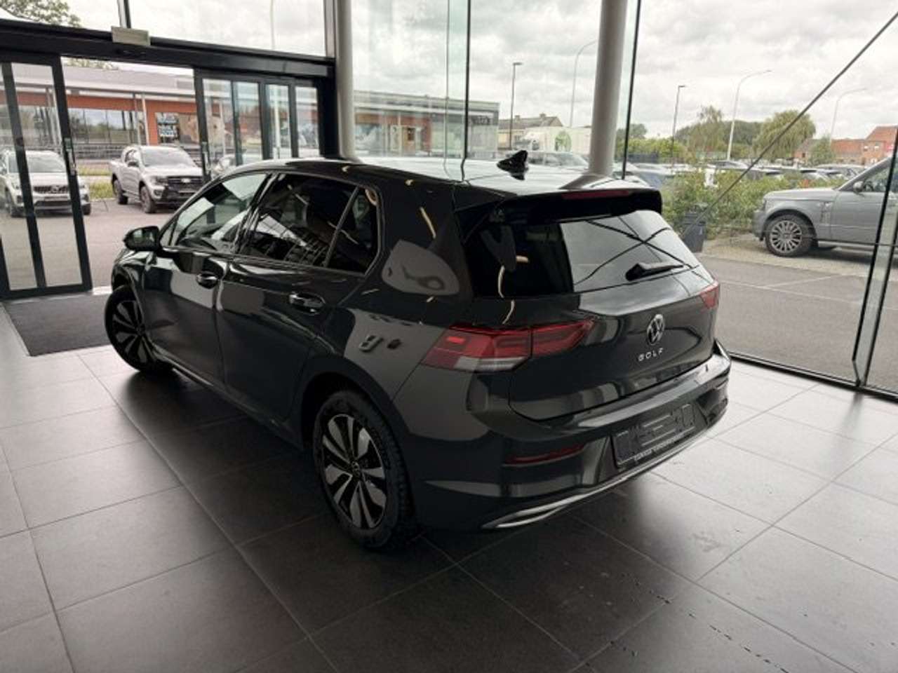 Volkswagen Golf MOVE BENZINE SLECHTS 10000KM!!!!!! — foto 5 van 23