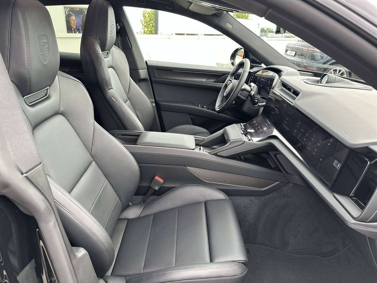 Porsche Cayenne Coupe ELECTRIC Trekhaak  adaptive Sportdesign 22" — foto 19 van 19