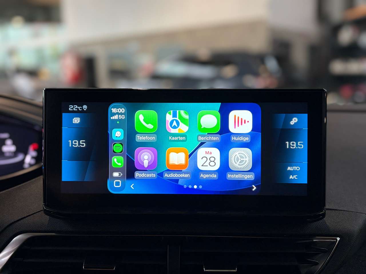 Peugeot 5008 Allure Pack | Apple Carplay | Camera | ... — foto 11 van 22
