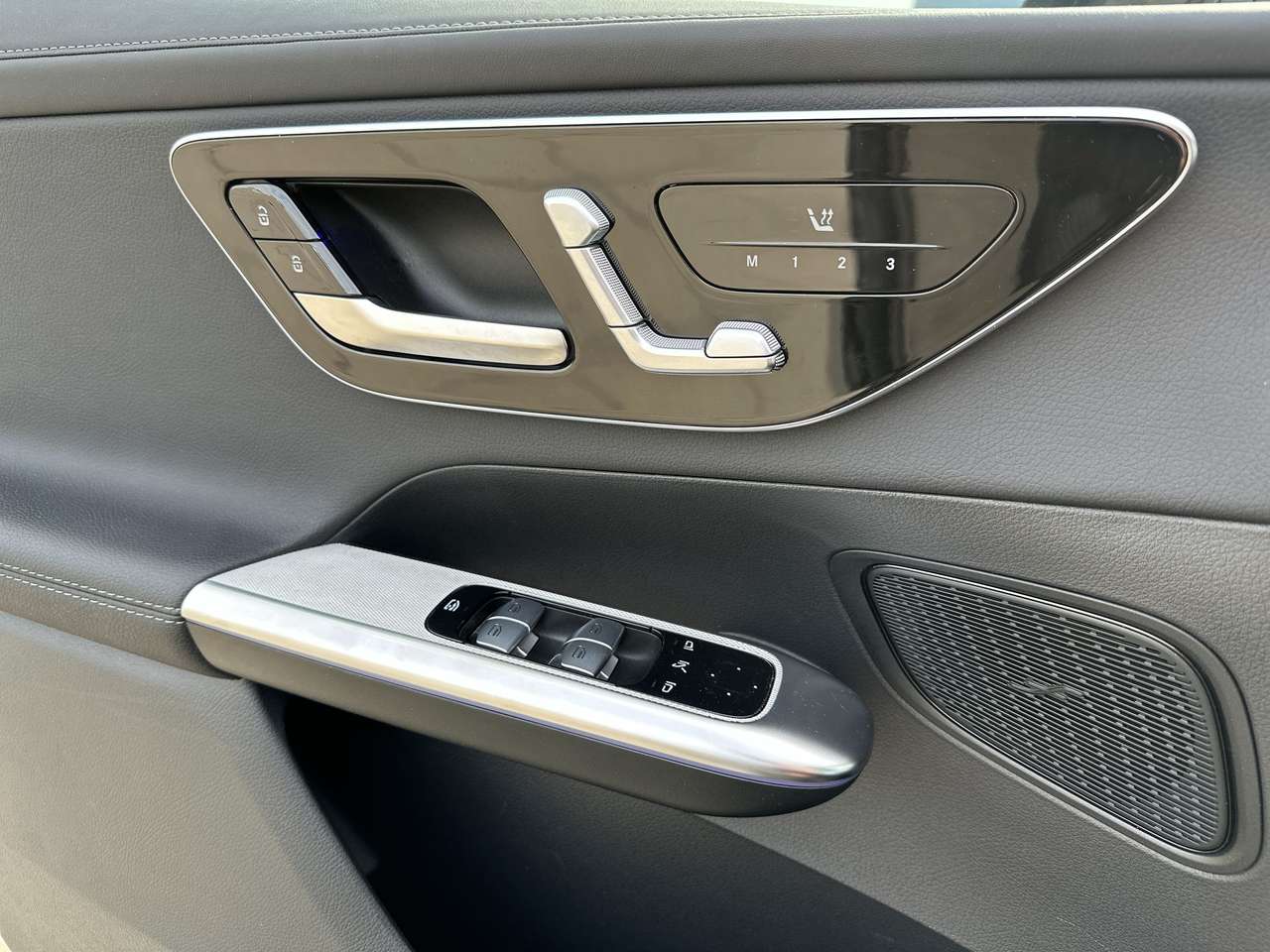 Mercedes-Benz GLC 200 Coupé AMG Line Pano dak Trekhaak  Air Body Control 20" FULL FULL OPTION!!! — foto 16 van 18
